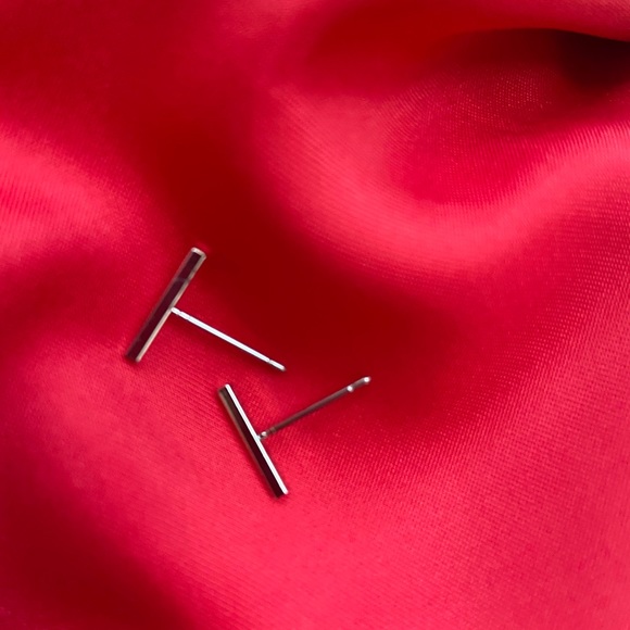 Minimalist String Stud Earrings - Picture 7 of 10